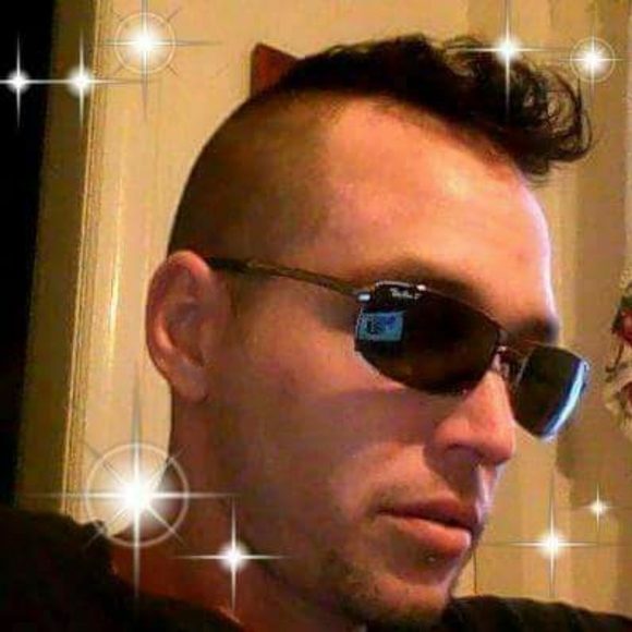 Meet your Posher, Cory Lane - Picture 6 of 8